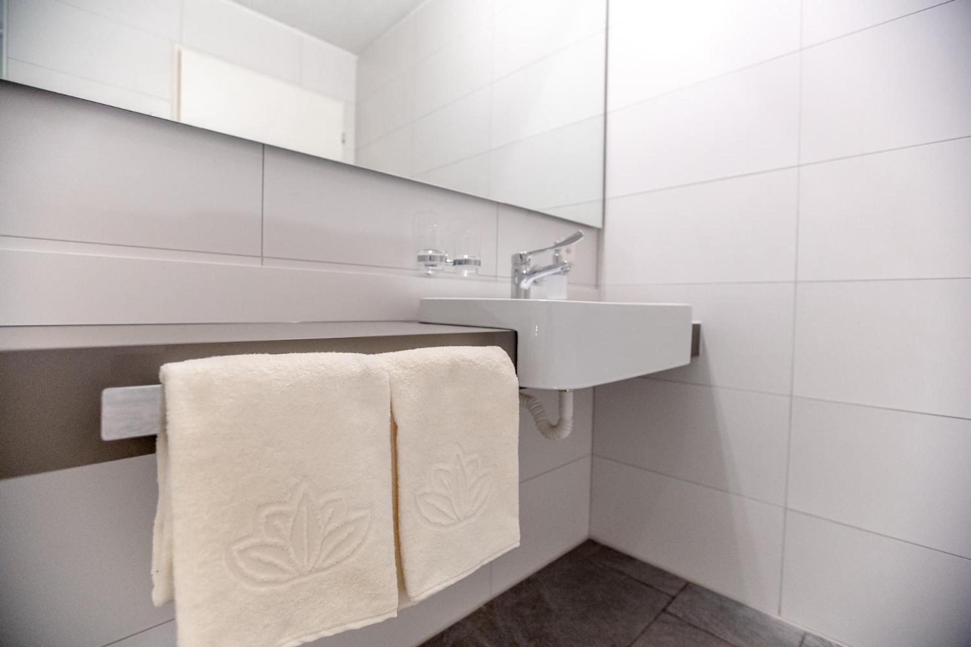 Miralago Locarno Easy Rooms Muralto 客房 照片